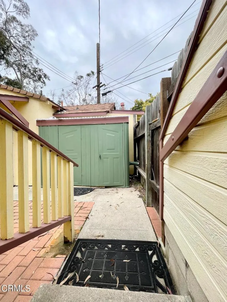 main property photo 11