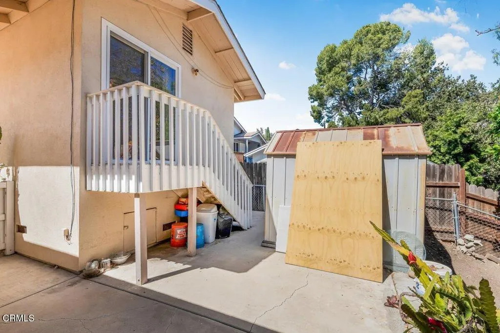 main property photo 28