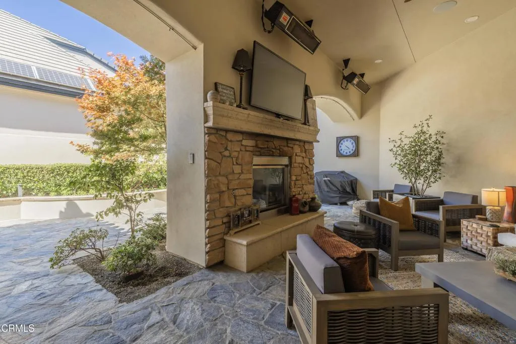 main property photo 45