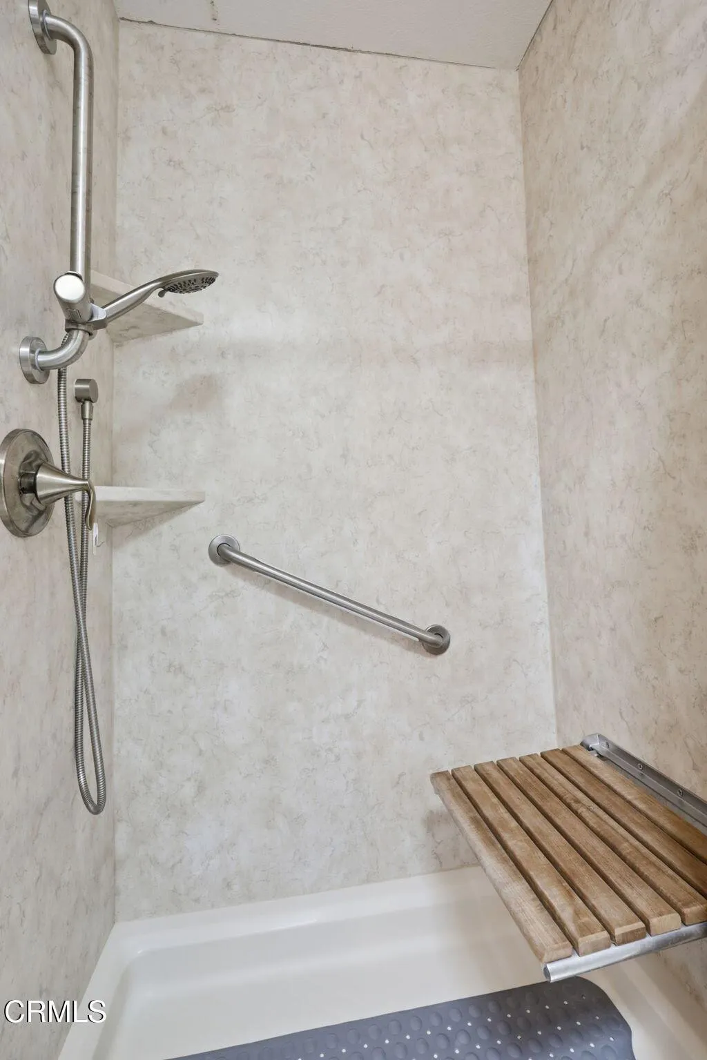 main property photo 25