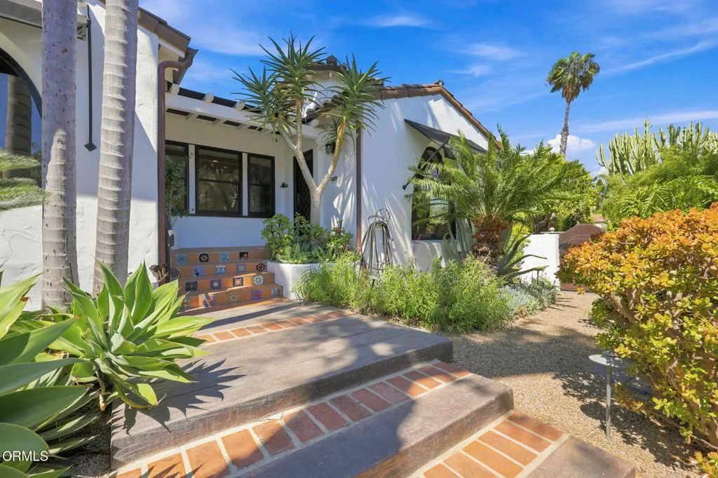 property viewer photo 4