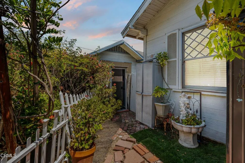 main property photo 23