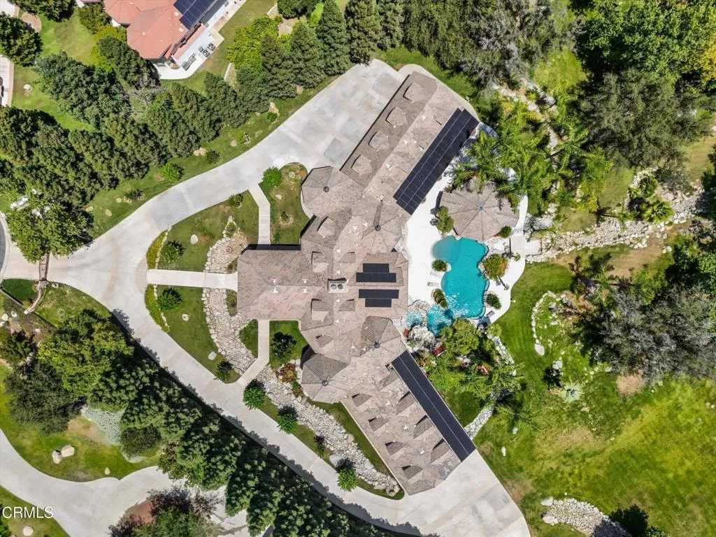 main property photo 16