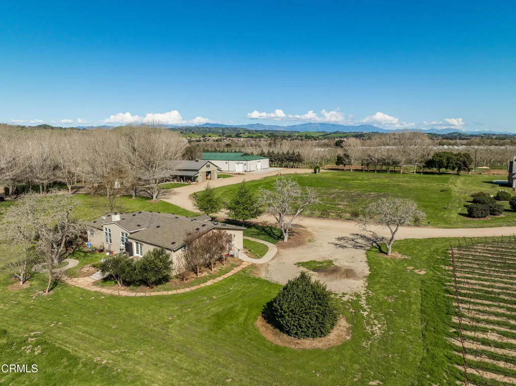 main property photo 8