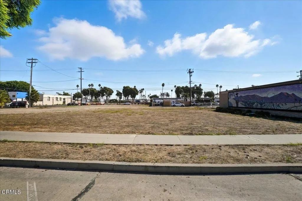 main property photo 6