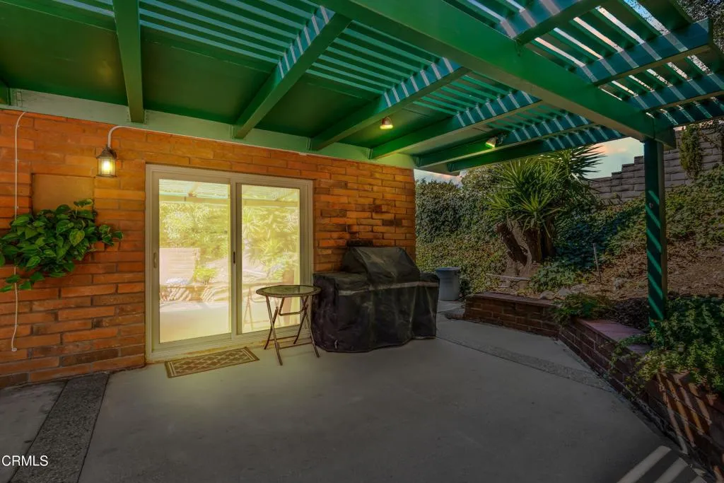 main property photo 31
