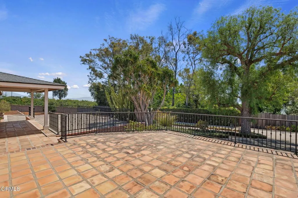 main property photo 51