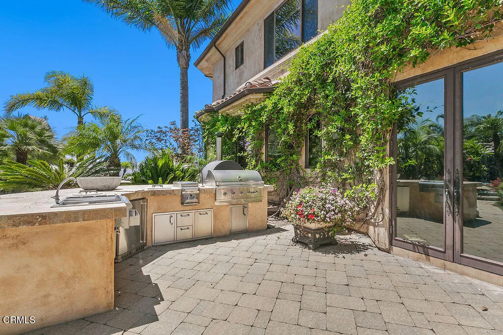 main property photo 49