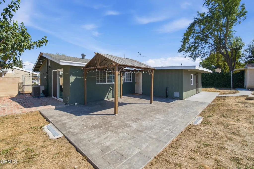 main property photo 25