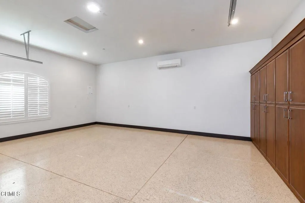 main property photo 73
