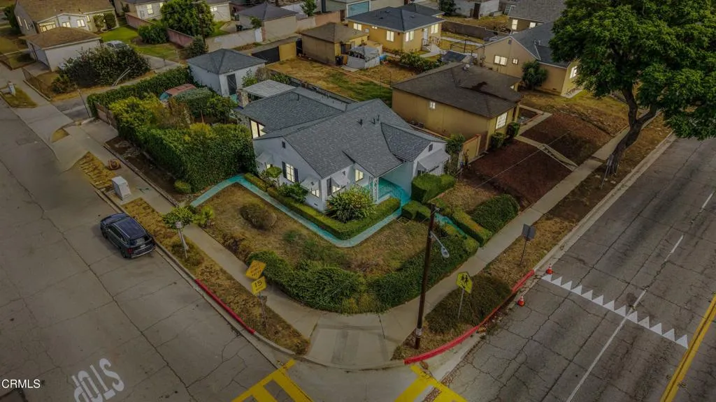 main property photo 32