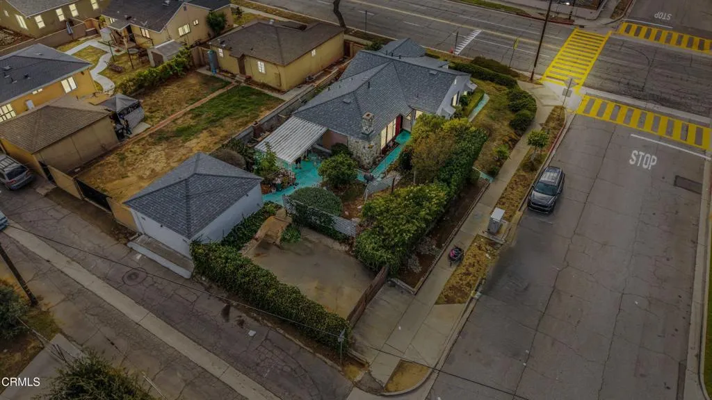 main property photo 34