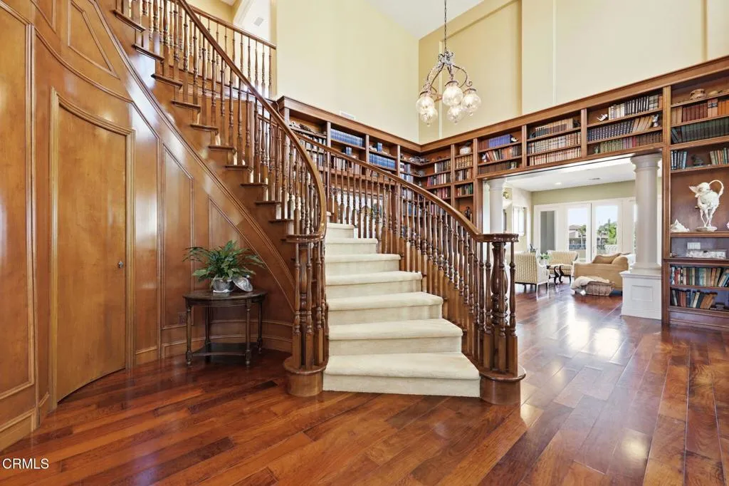 main property photo 4