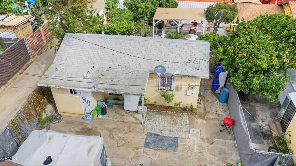 main property photo 10