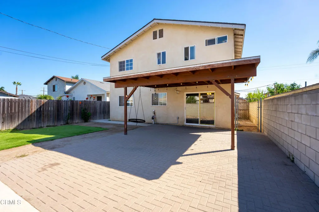 main property photo 28