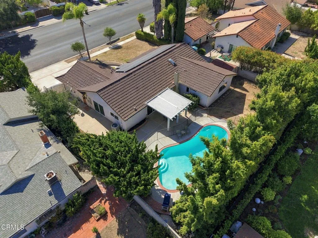 main property photo 43