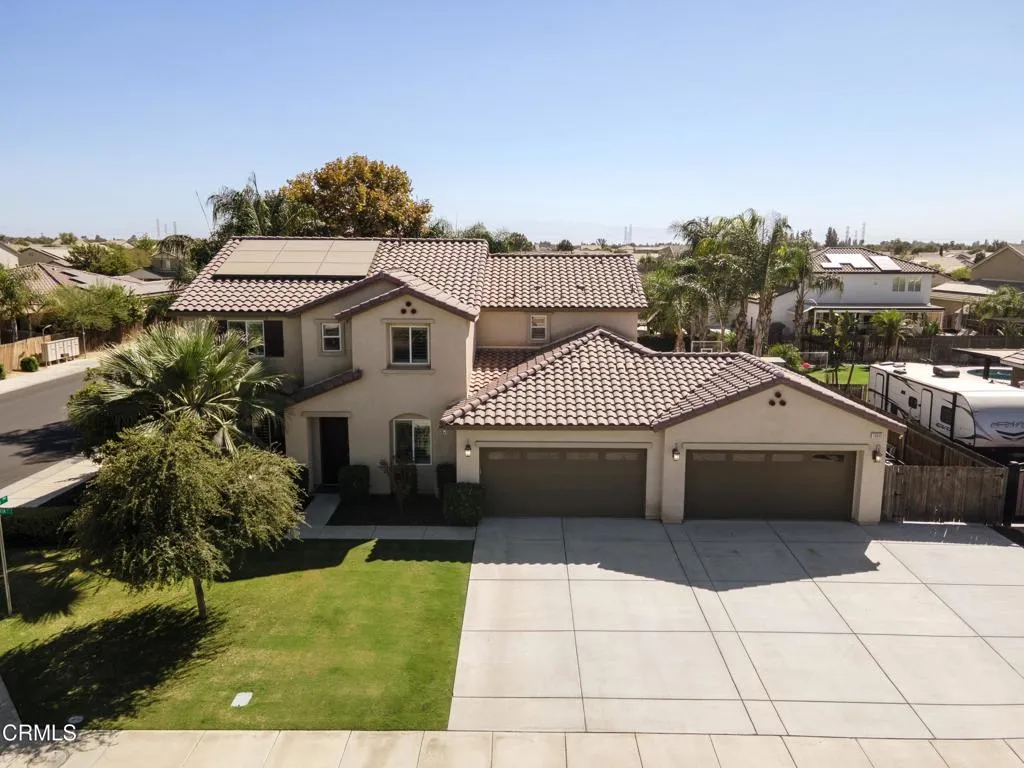 main property photo 0