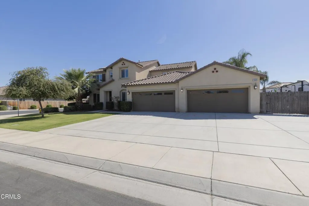 main property photo 49