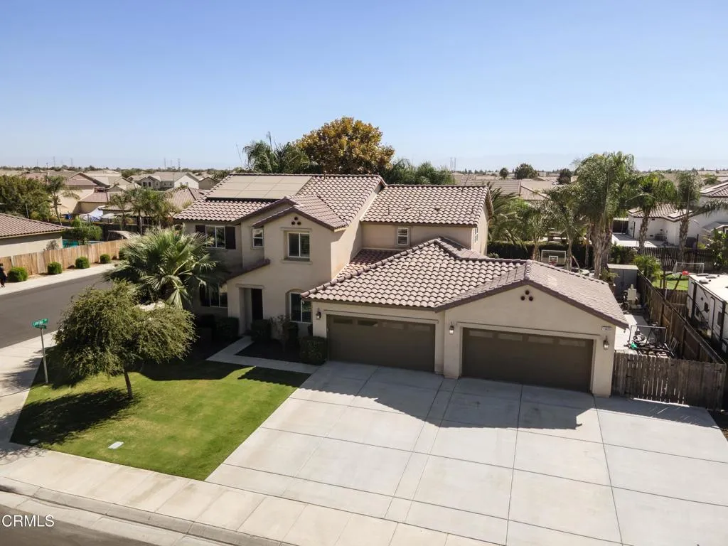 main property photo 50