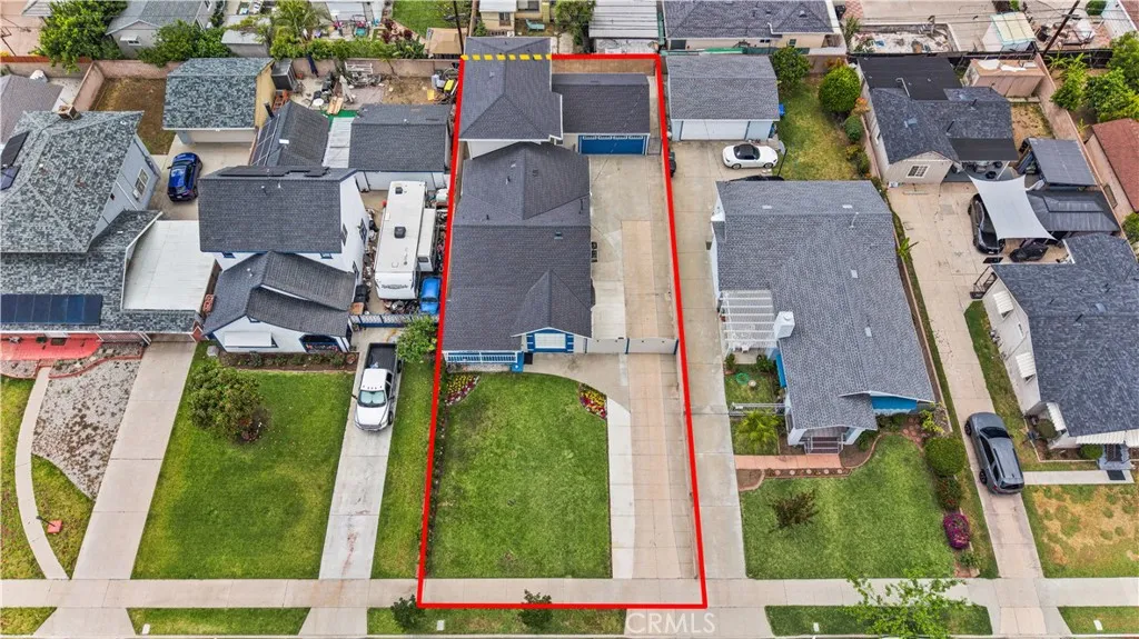 main property photo 41
