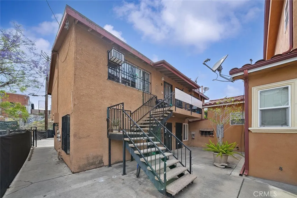 main property photo 29