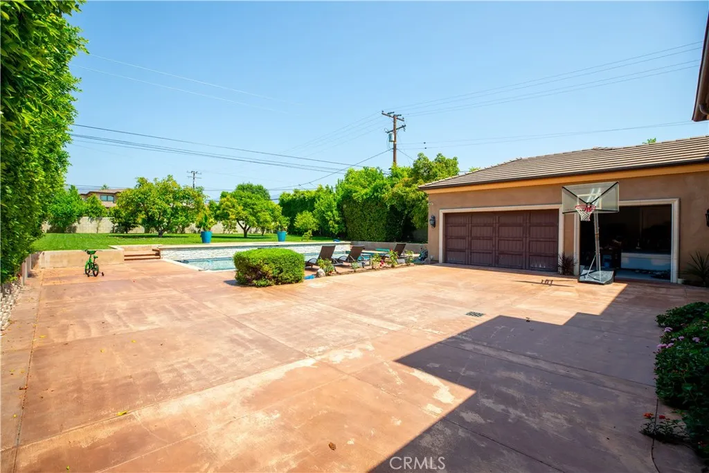 main property photo 65