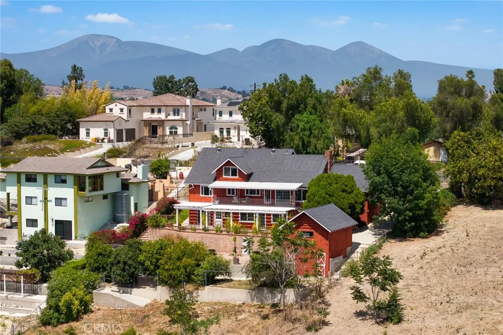 main property photo 44