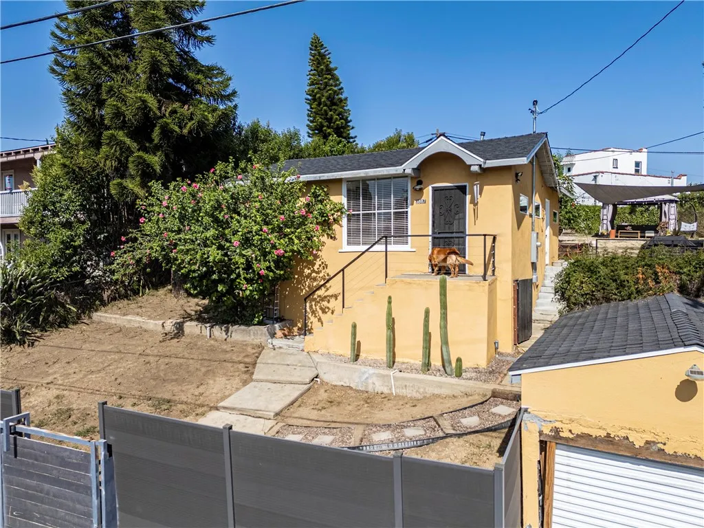 main property photo 44