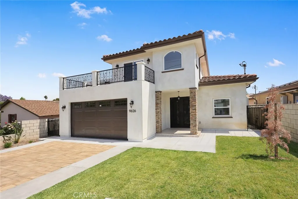 main property photo 11