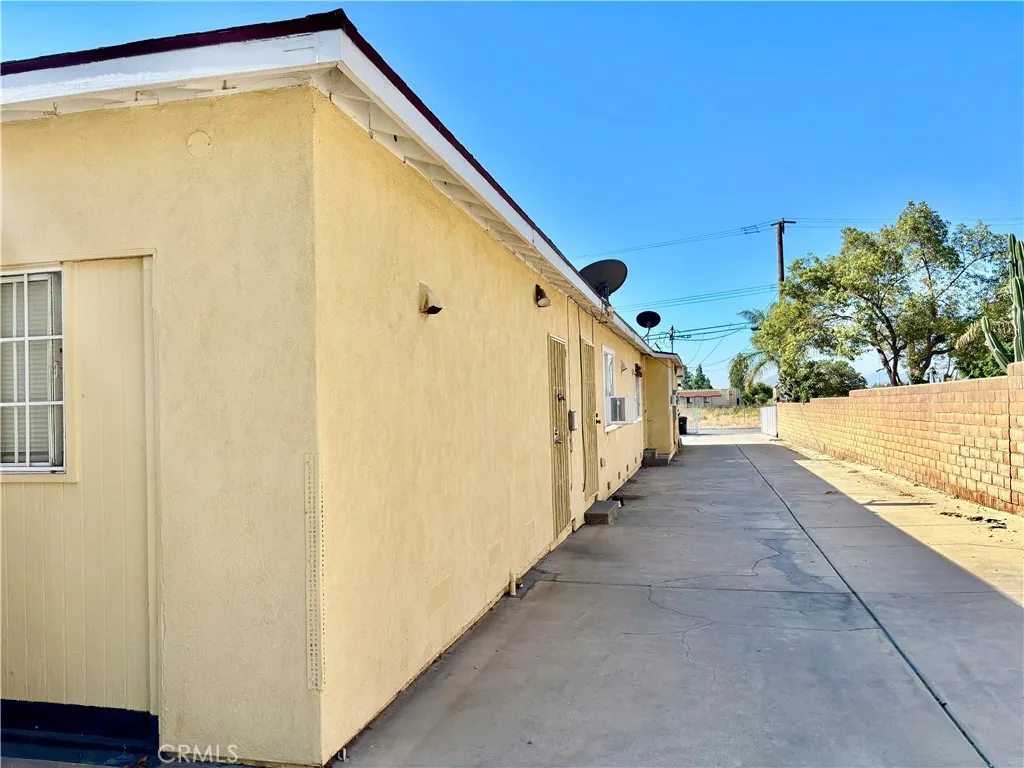 main property photo 7