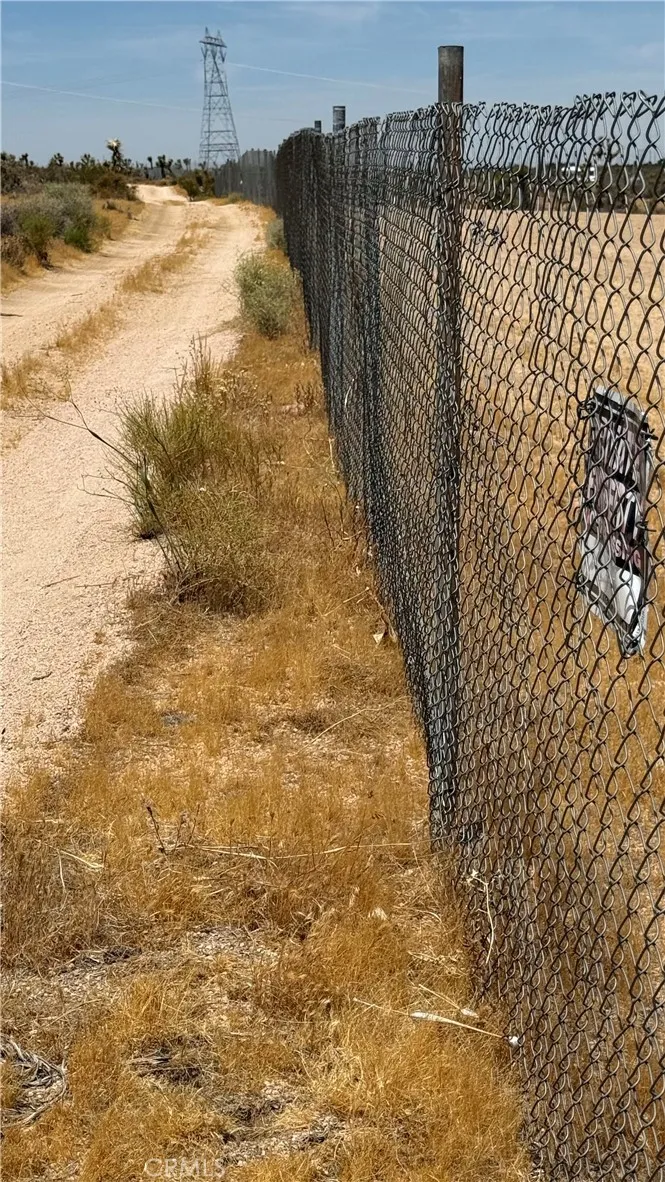 main property photo 11