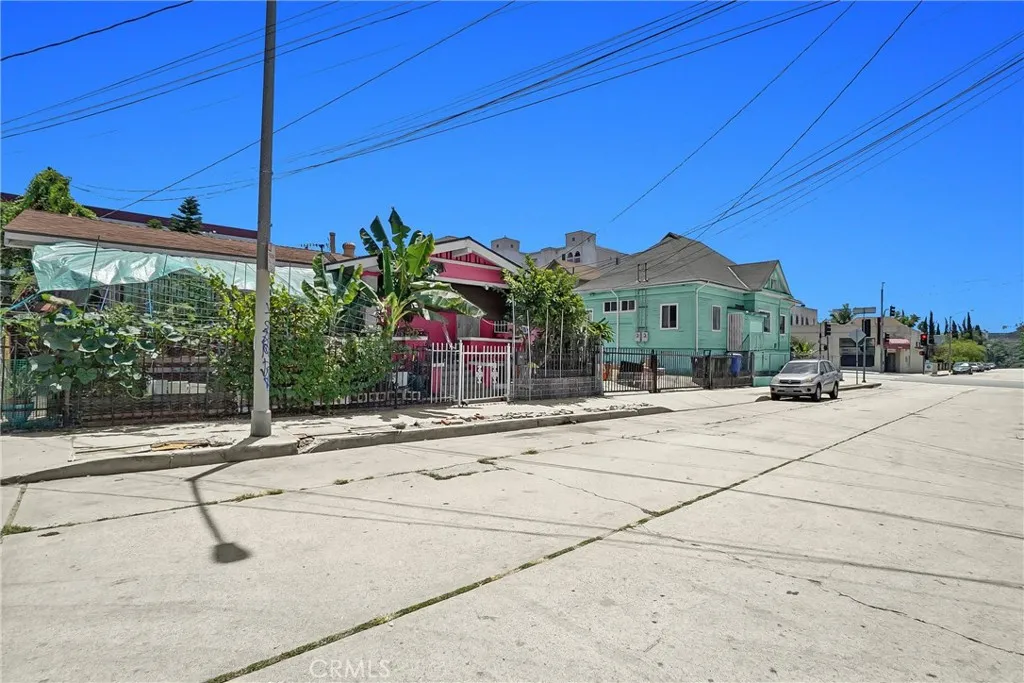 main property photo 26