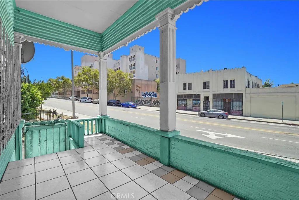 main property photo 5