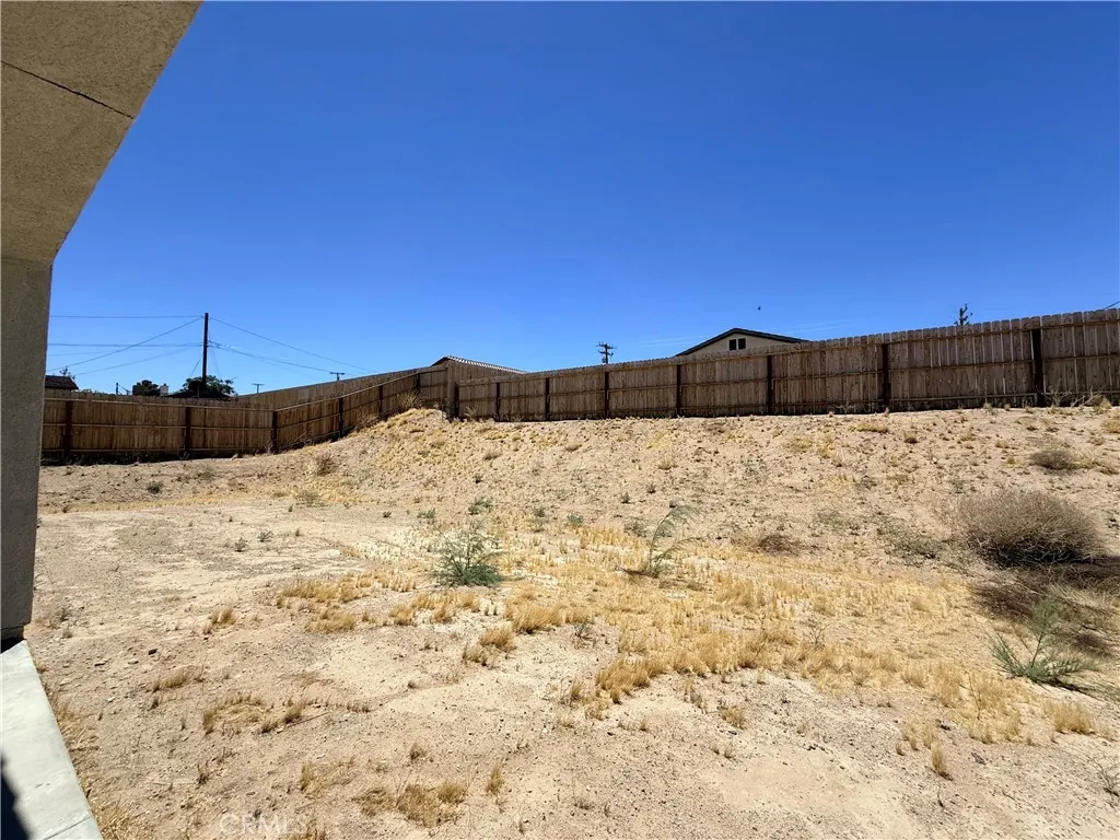 main property photo 25
