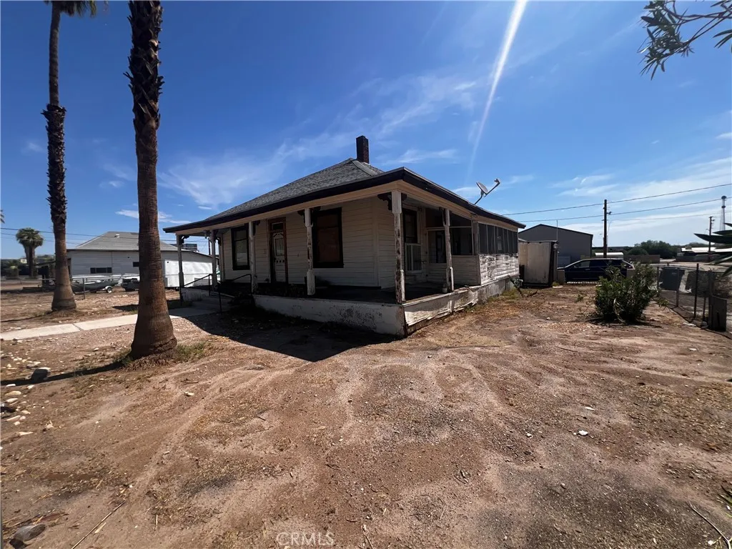 main property photo 40