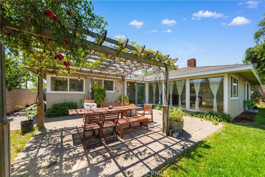 main property photo 0