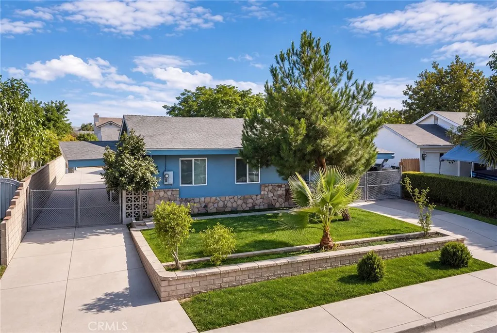 main property photo 2