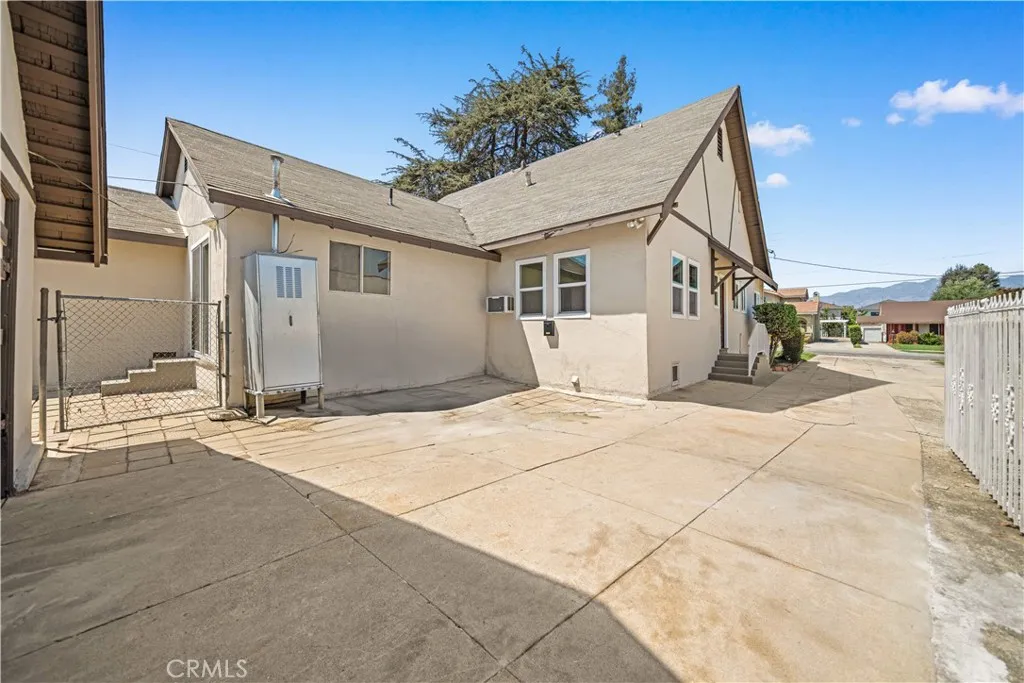 main property photo 51