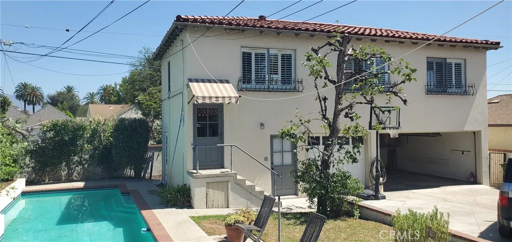 main property photo 4