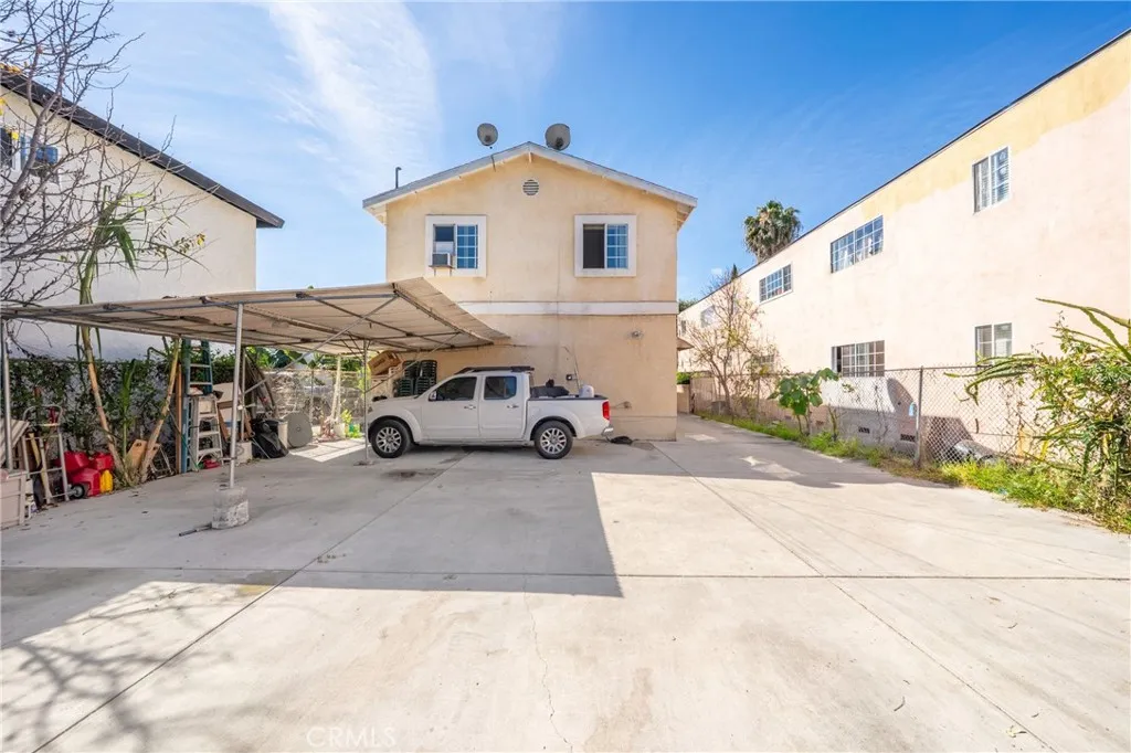 main property photo 14
