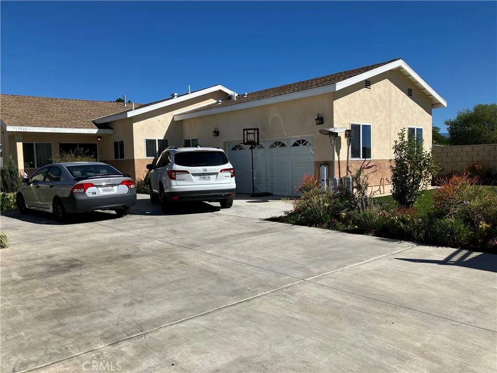 main property photo 12