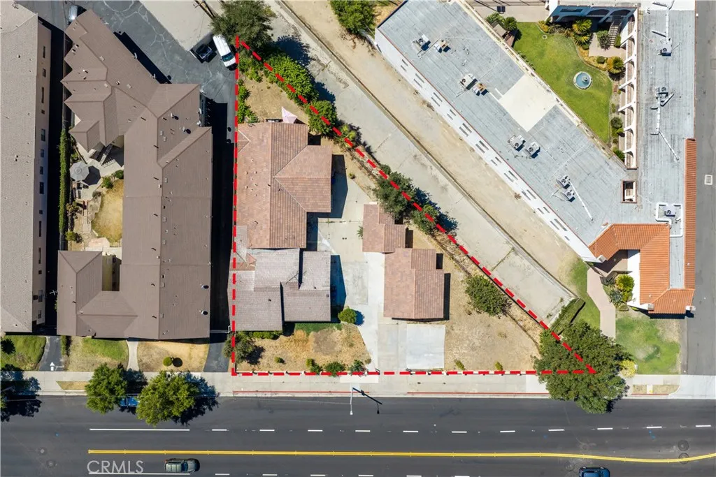 main property photo 19