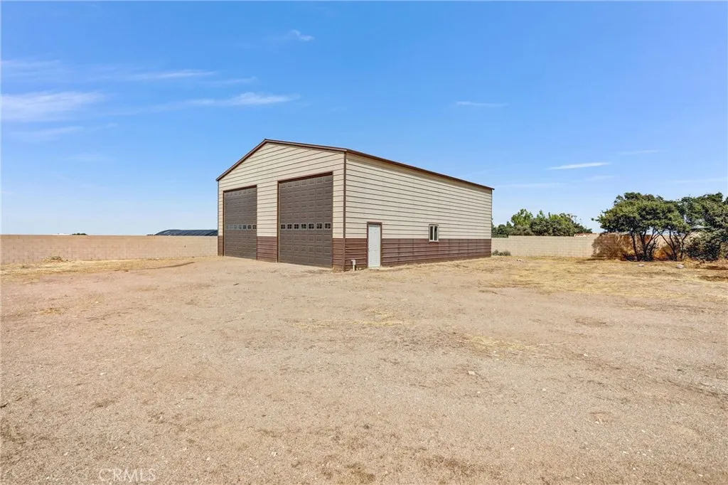 main property photo 26