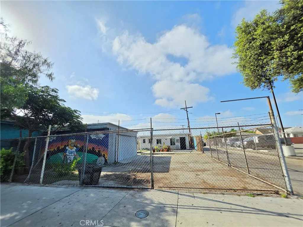 main property photo 22