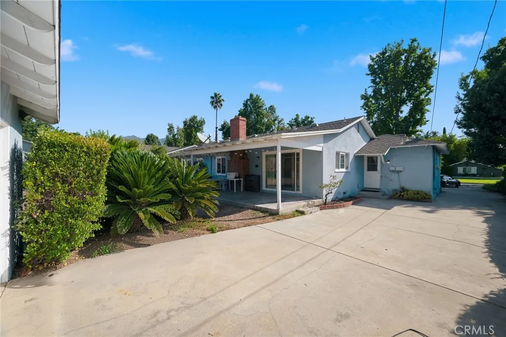 main property photo 29