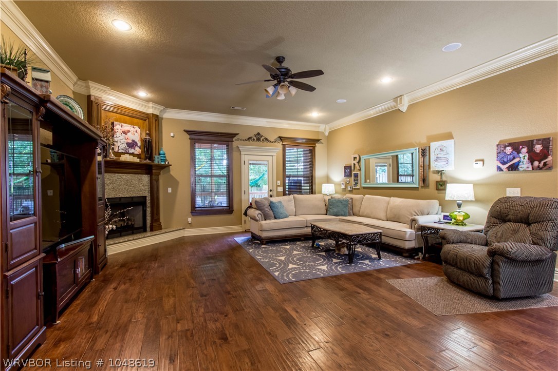 main property photo 14
