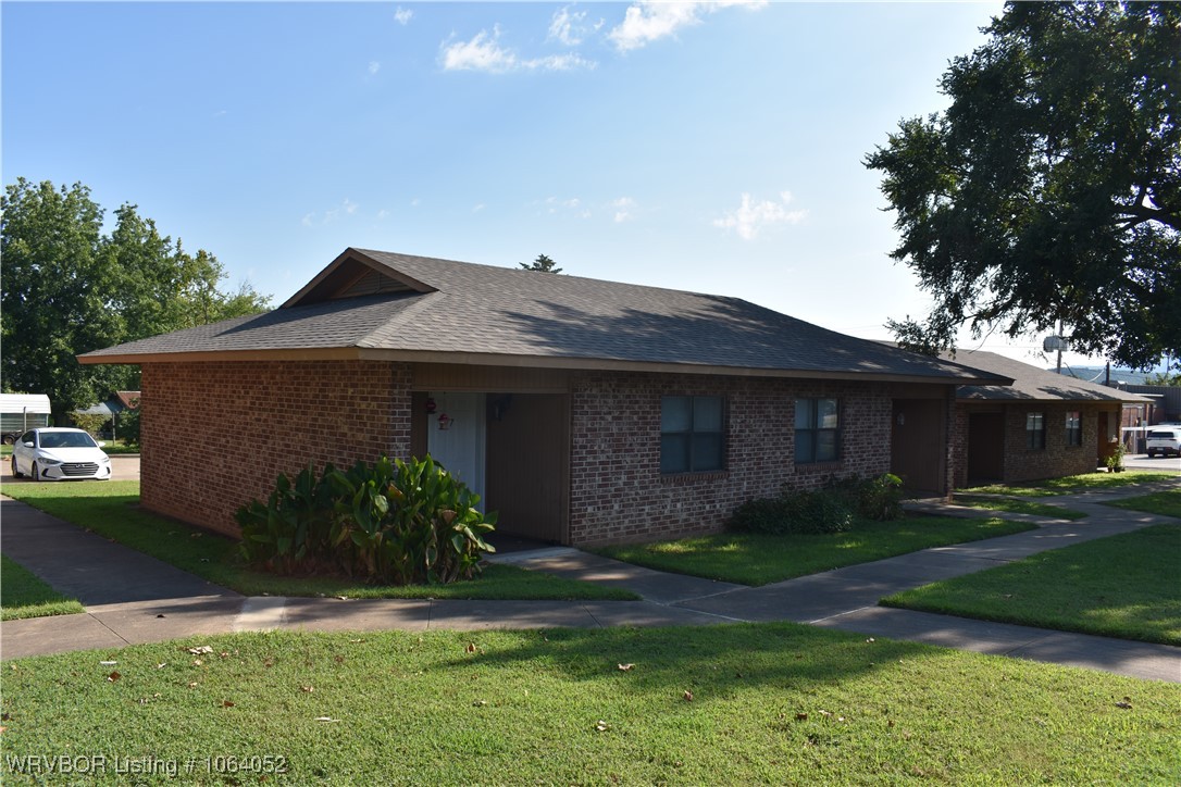 main property photo 8
