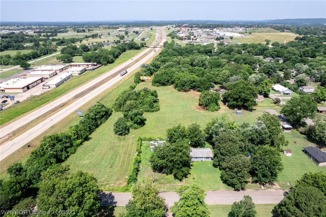 main property photo 13