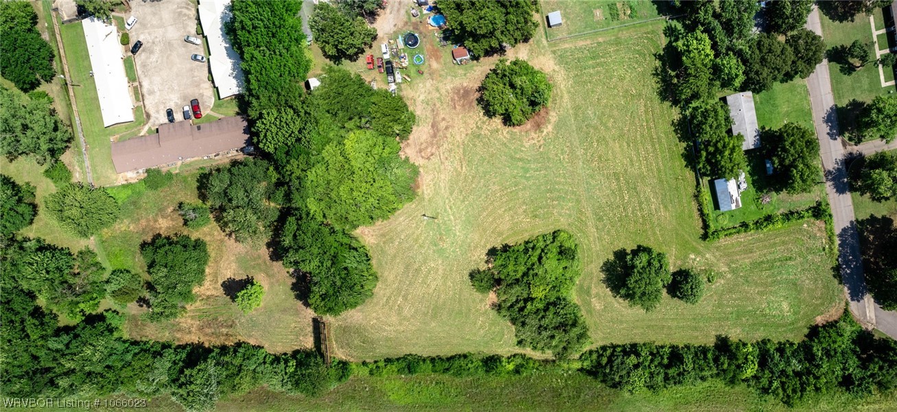 main property photo 17