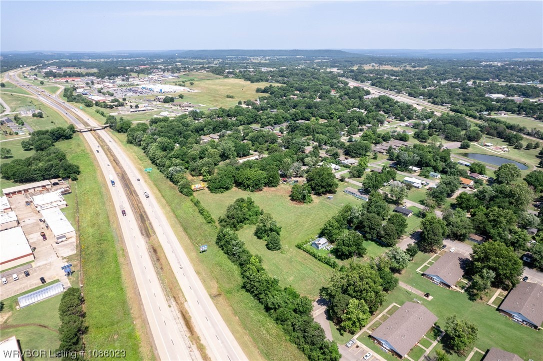 main property photo 19